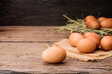 Fresh eggs from organic farms Put on a wooden table in the kitchen