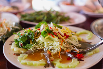 Raw Shrimp Salad with Vegetables