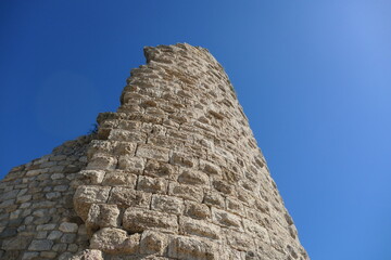 gruissan la tour en ruine
