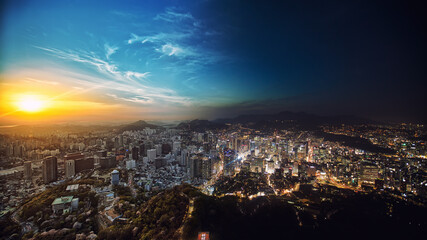 Metropole Sonnenaufgang Sonnenuntergang Großstadt Licht und Schatten Reisen