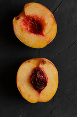 peach ice cream with bisquits