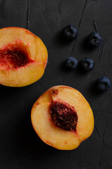 peach ice cream with bisquits