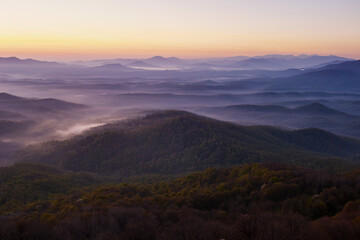 Fototapeta na wymiar Beautiful sunrise in the mountains