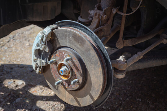 Car wheel repair with removal.