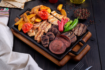 mixed grilled meat and chicken