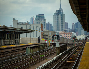 Fototapeta na wymiar view of subway railroads with Manhattan in the back