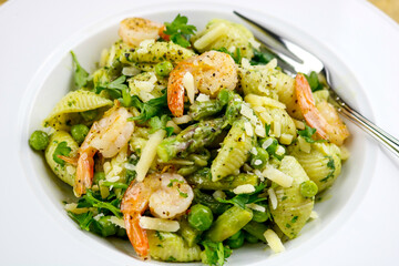 Creamy Avocado Pasta with Shrimp, Asparagus, and Peas