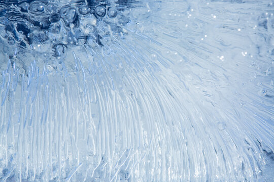 凍結した氷の中の気泡