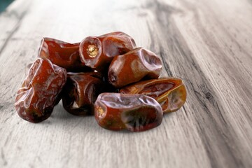 Kurma.