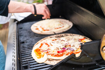 Grilled pizza