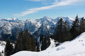 Fototapeta na wymiar Berge im Winter