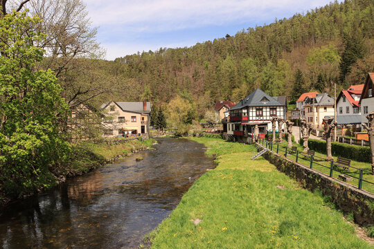 Romantisches Schwarzatal; An der Schwarza in Schwarzburg