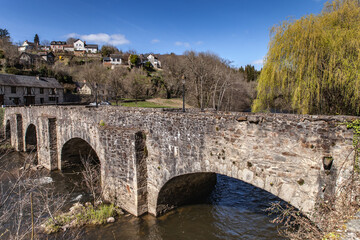 Vigeois (Corrèze, France) - Vieux pont sur la Vézère