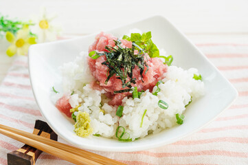 まぐろのネギトロ丼