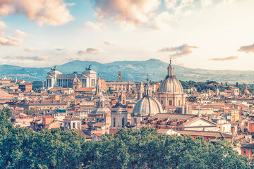 Obraz premium The city of Rome at sunset