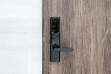 the door digital and access control in a home
