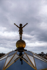 Fototapeta premium city ​​views of the old Kremlin churches and the monastery of Kazan at night by the light of lanterns 