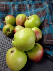 apples on the market