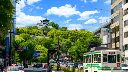 天守閣復旧完了　繁華街・ビジネス街・電車通り・風景2021年4月撮影
よみがえれ熊本城(復興シンボル) 
日本・九州・熊本県熊本市2021年春撮影
Restoration of the castle tower completed: downtown area, business area, train street, scenery, taken in April 2021