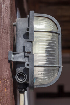 Lampe an einem Fachwerkbalken, Deutschland, Europa