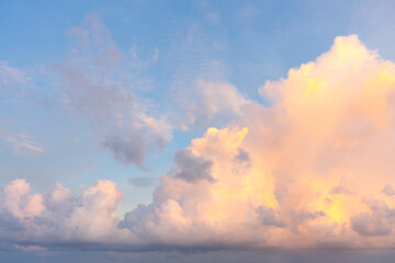 Fototapeta premium Sunset sky landscape. sky background,blue evening sky and orange clouds.