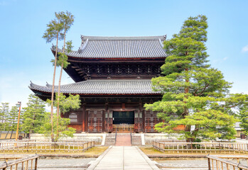 京都、妙心寺の境内の法堂