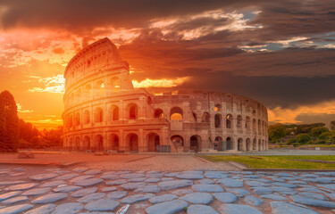 Fototapeta premium Amazing sunrise at Rome Colosseum (Roma Coliseum), Rome, Italy