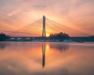 Fototapeta na wymiar Najwyższy most w Polsce