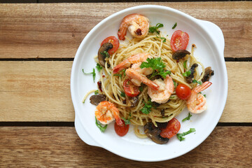 Shrimp spaghetti aglio olio