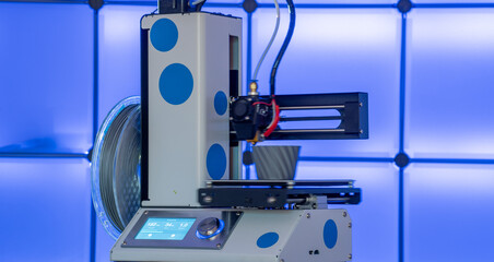 3D printer at work with printer 3D model