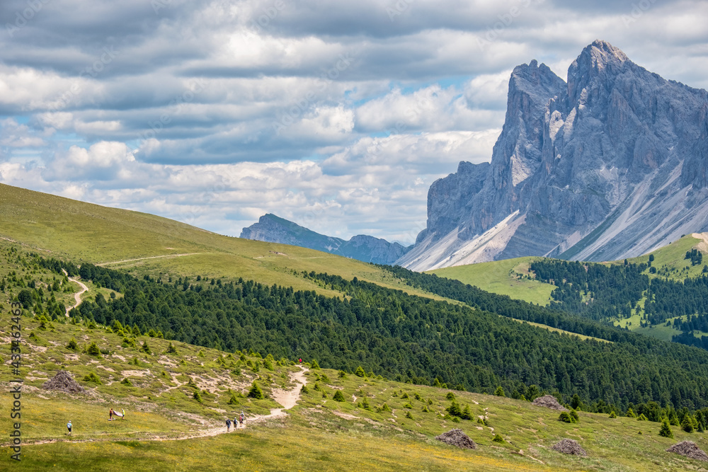 Poster View of a hiking trail in the alps with mountain peaks