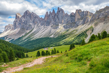 Fototapeta na wymiar Beautiful alp mountain valley in the Dolomites