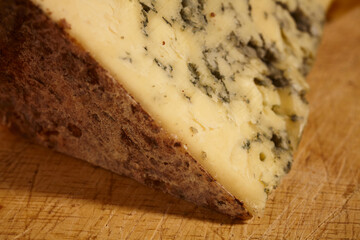artisan bleu cheese from Hope Springs Farm in  Lancaster County, Pennsylvania, USA