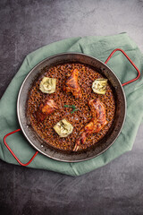 paella o arroz español. Cocina mediterránea
