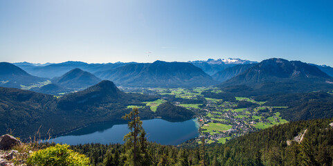 Blick &uuml;ber Altaussee und den Aussee im steirischen Salzkammergut, &Ouml;sterreich