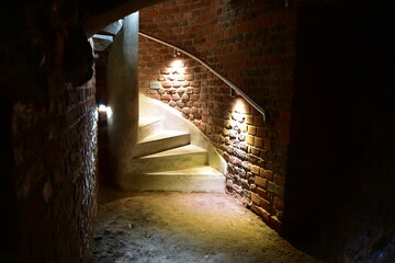 Obraz premium Jaskinia Smocza Jama pod wzgórzem Wawelskim w Krakowie