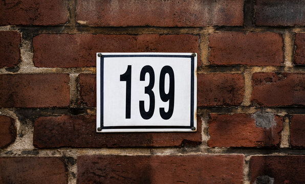 Hausnummer 139