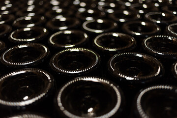 Stainless steel reservoirs for wine making