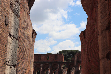 european roman coliseum rome ruin building