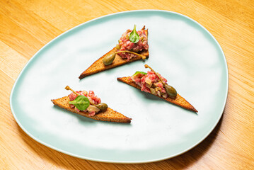 tapas with tartar and capers