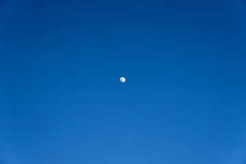 Moon In The Middle Of The Sky
