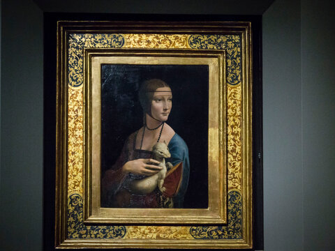 La dama del armi&ntilde;o (La dama con l'ermellino) ,Leonardo da Vinci,l &oacute;leo sobre tabla, 54,8 cm. de alto y 40,3 cm de ancho ,periodo 1488-1490. Wawel, Cracovia,Polonia,  