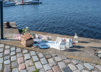 picninc on the harbor
