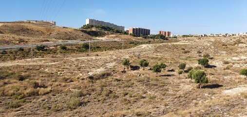 Panorámicas de la zona de Lomas de Juan XII y Parque Orgegia en Alicante durante un a salida de...