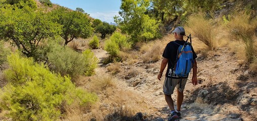 Panorámicas de la zona de Lomas de Juan XII y Parque Orgegia en Alicante durante un a salida de...