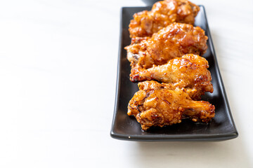 fried chicken with sauce