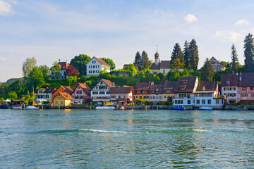 Fototapeta na wymiar Wunderschönes Dorf Stein am Rhein, Schweiz