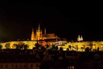 Praga by night - obrazy, fototapety, plakaty