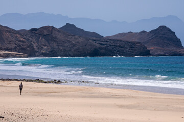 Fototapeta na wymiar Paisaje en la costa de Salamansa en la isla de San Vicente, Cabo Verde