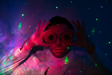 Mann im Universum